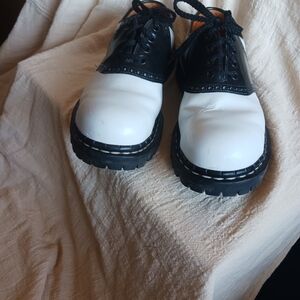 Elegant Two-Tone Men's Oxfords